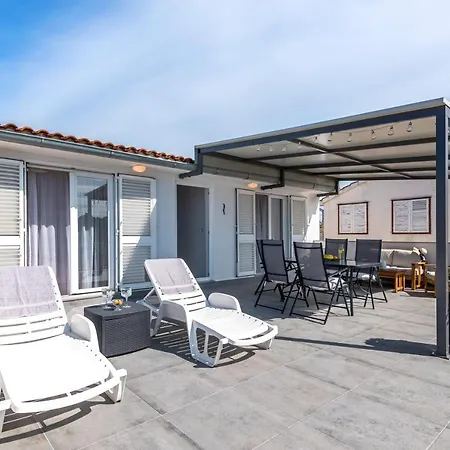 And Dalmatiko 3* Vodice