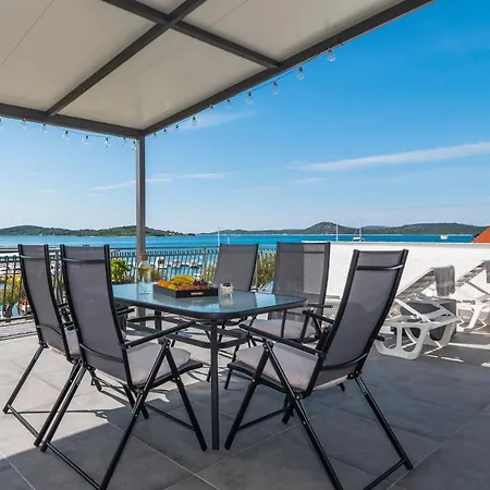 Guest house And Dalmatiko