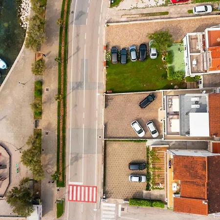 And Dalmatiko Pensionat Vodice