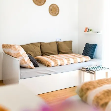 And Dalmatiko Vodice