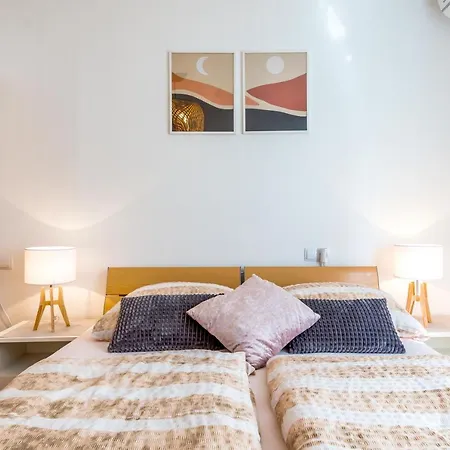 Pensionat And Dalmatiko