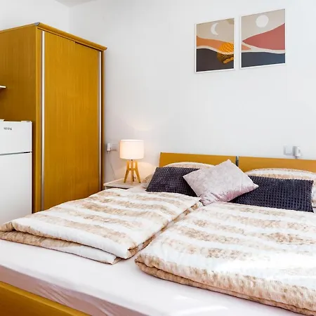 And Dalmatiko 3* Vodice