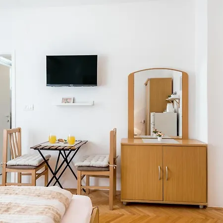 Guest house And Dalmatiko 3*