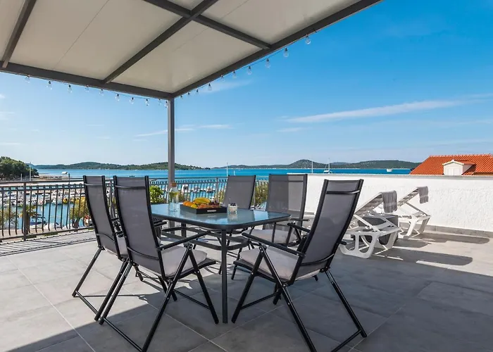 ゲストハウス And Dalmatiko