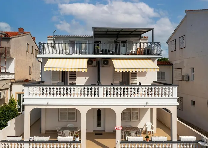 And Dalmatiko Guest house Vodice