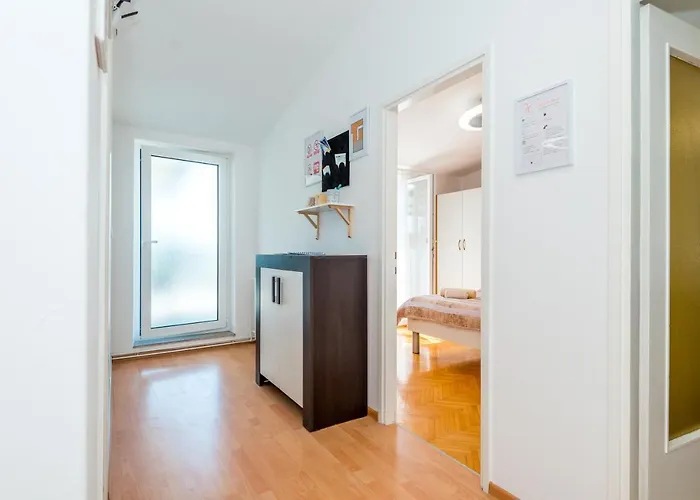 ゲストハウス And Dalmatiko 3*