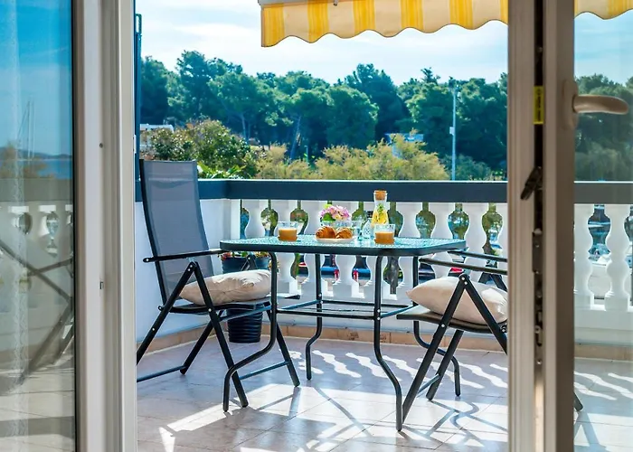 Guest house And Dalmatiko Vodice