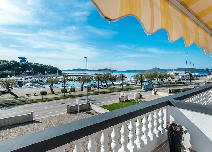 And Dalmatiko 3* Vodice