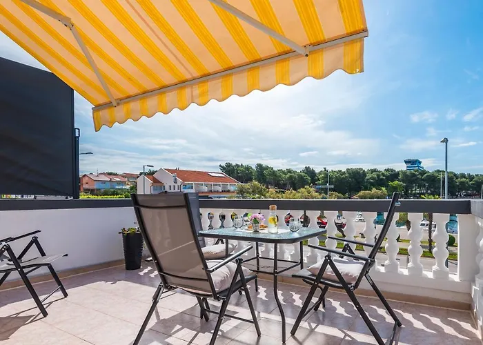 And Dalmatiko ゲストハウス