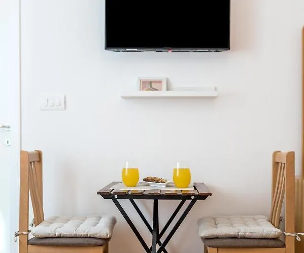 ゲストハウス And Dalmatiko ヴォディツェ